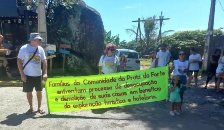 Justiça Federal ordena demolição de imóveis na Praia do Forte, em Florianópolis