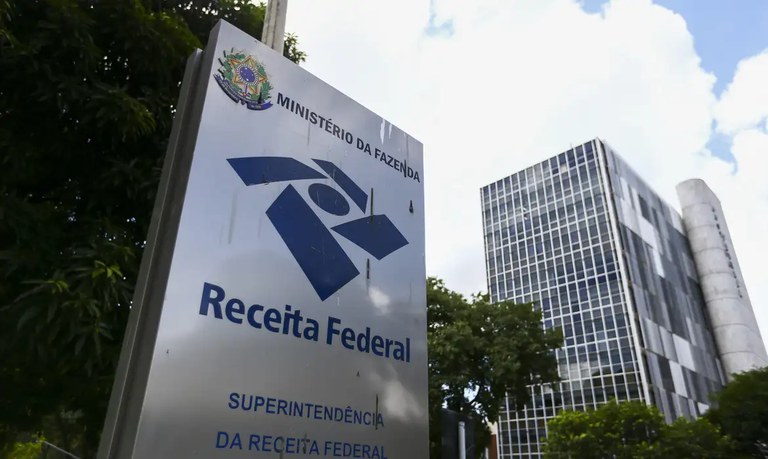 PF deflagra operação contra estelionato relacionado a falsas retificações de Imposto de Renda