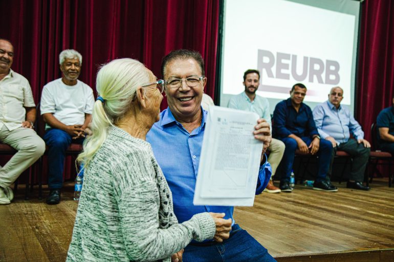 São José supera 1,4 mil famílias beneficiadas com nova entrega de títulos de propriedade