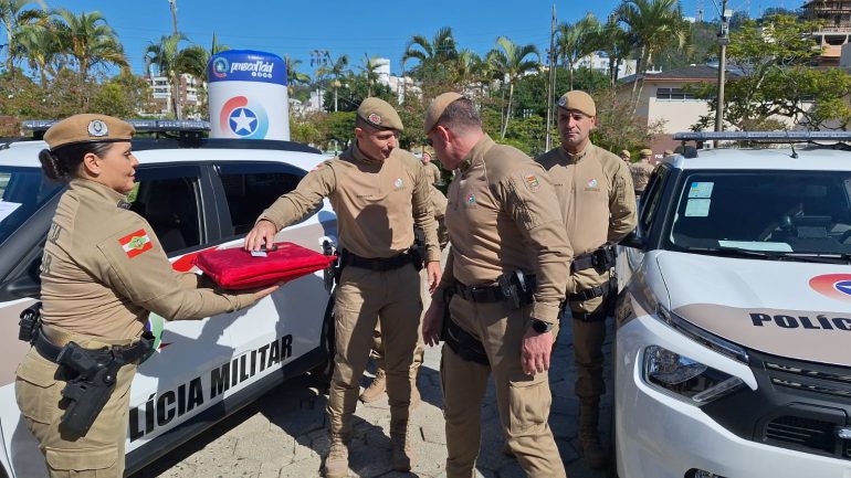 Polícia Militar entrega novas viaturas por meio de emendas parlamentares