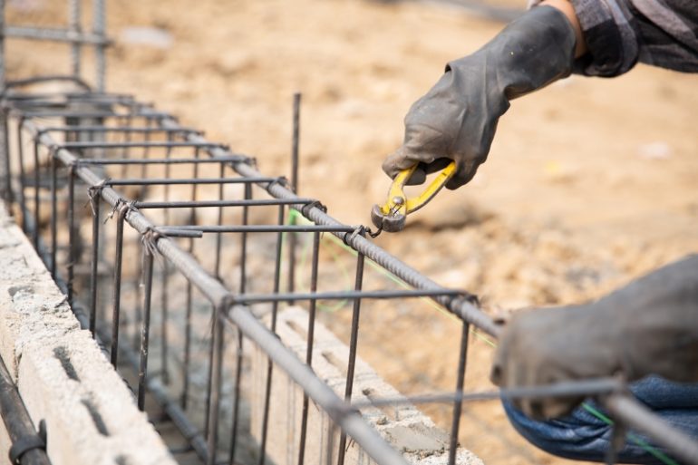 Construção Civil lidera geração de empregos na indústria em 2025