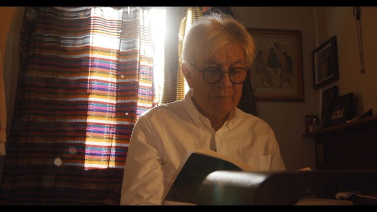 Documentário sobre a vida de Padre Vilson Groh é lançado no YouTube nesta segunda-feira