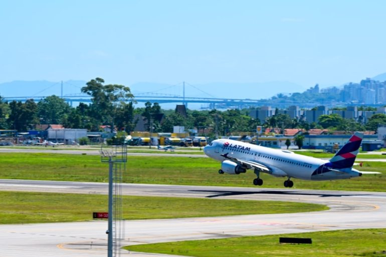 Florianópolis terá novo voo direto diário para Argentina a partir de janeiro de 2026