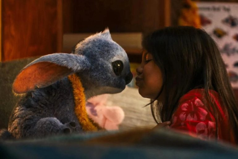 Sessão-adaptada-para-pessoas-com-transtorno-do-espectro-autista-exibe-Lilo-&-Stitch
