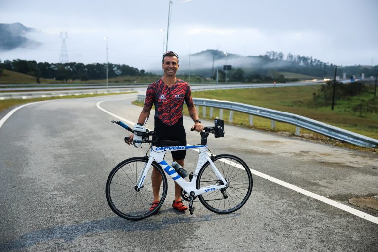 do-morro-da-cruz-ao-ironman-bombeiro-de-florianopolis-encara-maior-desafio-da-vida2-scaled