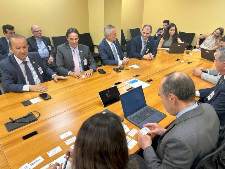 santa-catarina-prioriza-ferrovias-e-ViaMar-durante-encontro-em-Washington