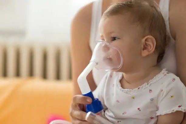 Com a chegada do inverno, bronquiolite acende alerta de saúde pública em todo o Brasil