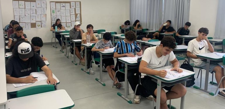 Com foco na permanência, Florianópolis adota medidas para reduzir abandono escolar
