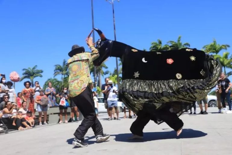 Dia do Manezinho é comemorado em Florianópolis com programação especial no Centro