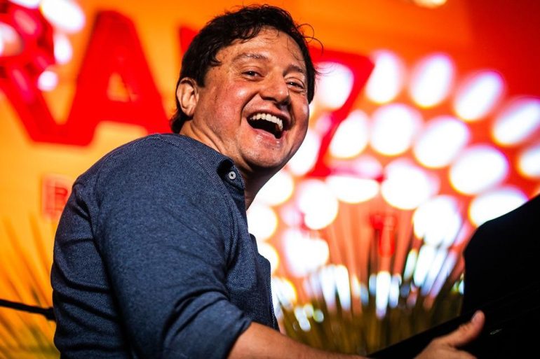 Festival Cultural Franz Cabaret apresenta o espetáculo "Continuo", novo show de Luiz Zago