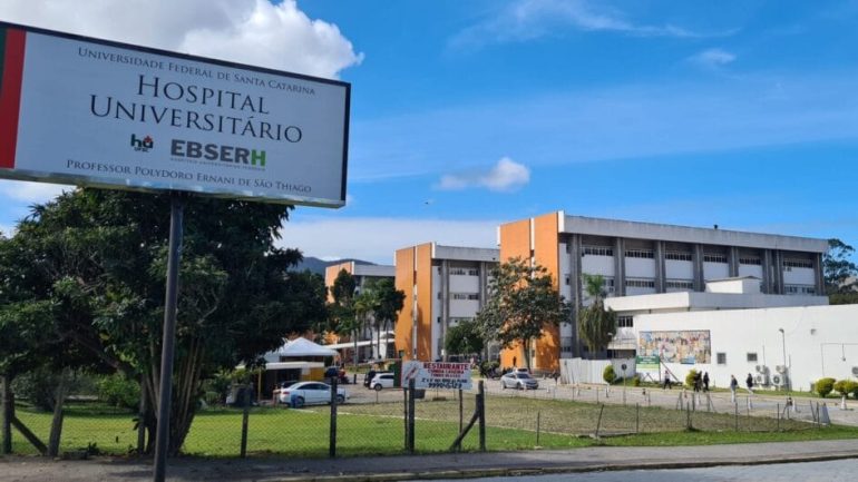 Governo de SC autoriza contratação de pediatras para reabrir emergência do HU em Florianópolis