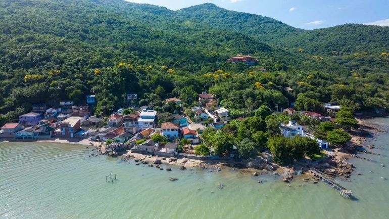 Moradores podem opinar sobre acessos à orla de Florianópolis até 19 de junho