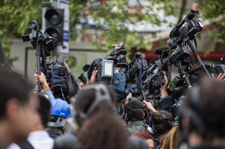 a-era-da-desinformacao-e-a-reinvencao-do-jornalismo