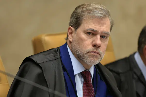 aqui-em-santa-catarina-a-onu-nao-vai-proibir-nada-diz-jorginho-mello-sobre-escolas-civico-militares