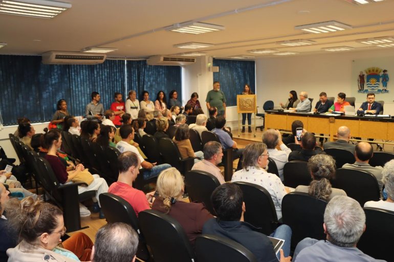 camara-de-florianopolis-debate-futuro-das-unidades-de-conservacao-com-ampla-participacao-popular
