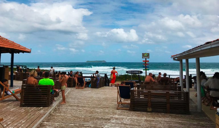 demolicao-de-bares-na-praia-mole-e-suspensa-e-acordo-ambiental-ganha-forca