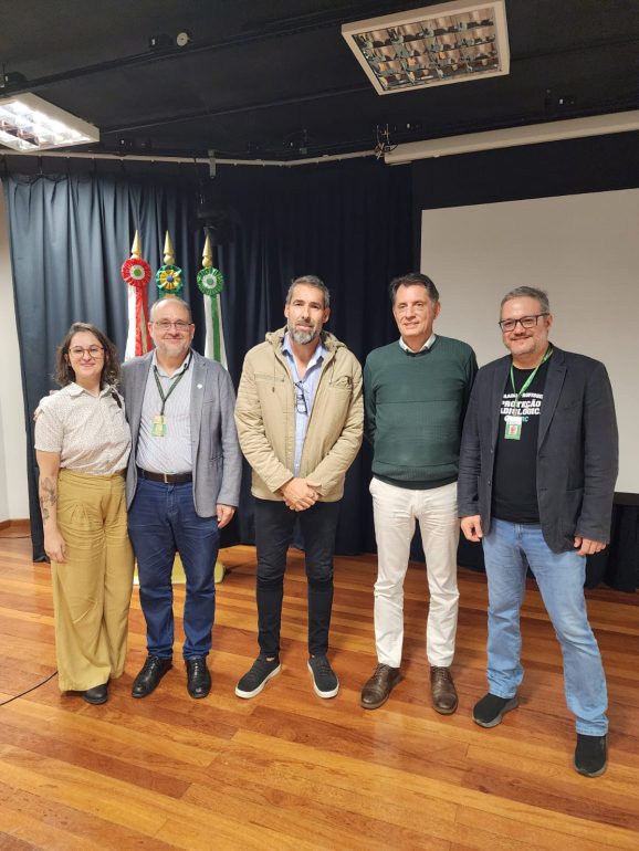 florianopolis-inova-e-sera-pioneira-com-carro-alegorico-eletrico-no-carnaval-2026
