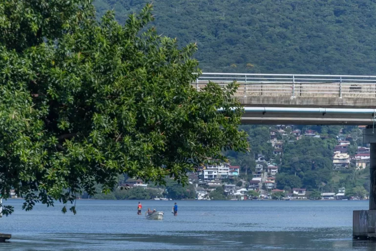 prefeitura-inicia-acao-para-melhorar-navegabilidade-no-canal-da-barra-da-lagoa