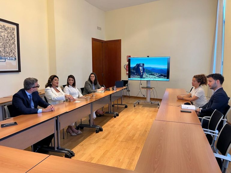 vice-governadora-de-sc-se-reune-com-maior-associacao-empresarial-da-espanha