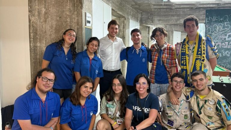 vice-prefeita-de-florianopolis-participa-de-missao-em-israel-em-meio-a-clima-de-guerra-e-tensao-politica