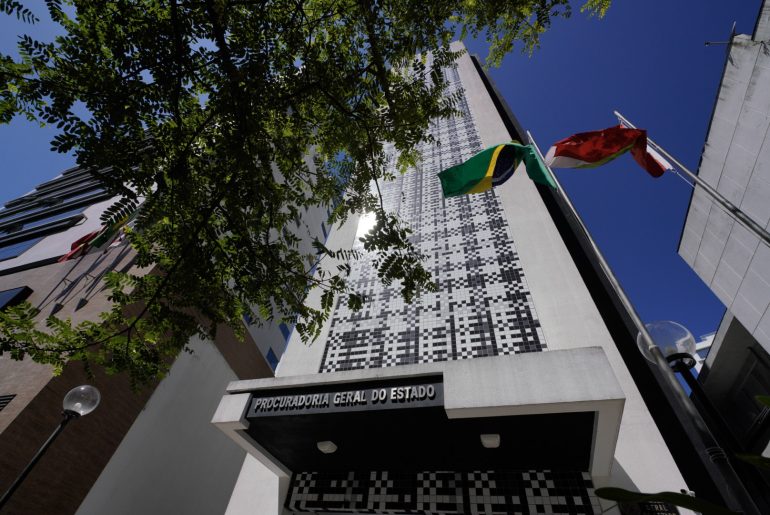 vitoria-da-pge-sc-no-tjsp-garante-continuidade-do-bloqueio-de-verba-de-reus-investigados