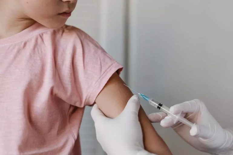 Audiência Pública na Alesc debate obrigatoriedade da vacinação infantil contra a Covid-19