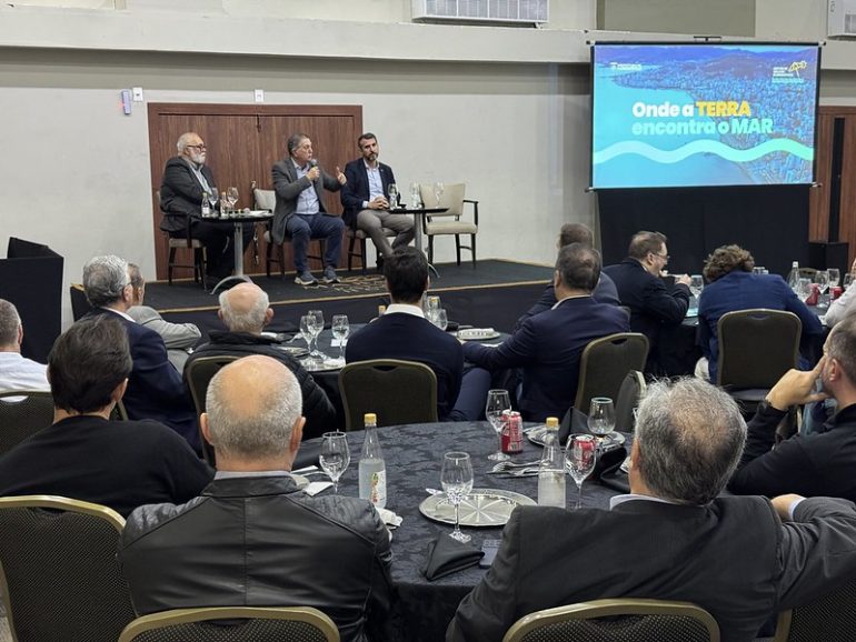 Florianópolis discute gestão compartilhada da orla em evento promovido pelo Floripa Sustentável