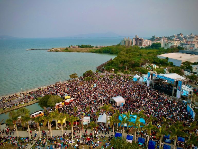 Beira-Mar Continental de Florianópolis recebe festival internacional de jazz e blues