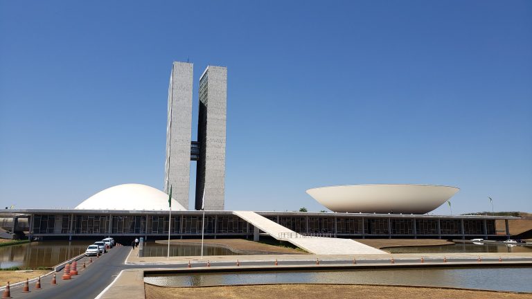 alckmin-senado-e-camara-articulam-frente-unica-contra-medidas-protecionistas-dos-eua1