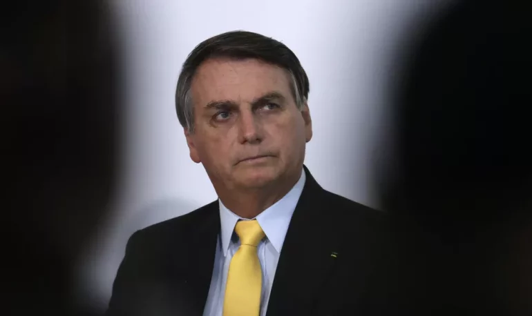 alexandre-de-moraes-impoe-medidas-cautelares-severas-contra-bolsonaro-em-investigacao-da-pf