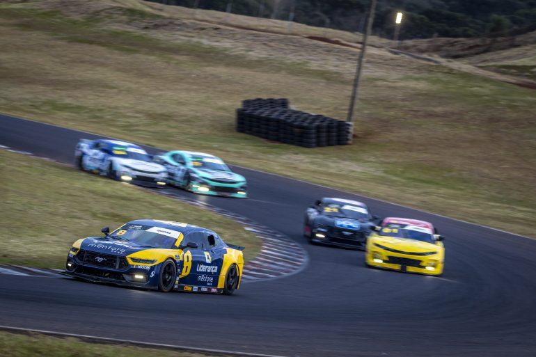 alfredinho-ibiapina-conquista-pole-e-vence-estagio-na-estreia-pela-classe-challenge-da-nascar-brasil1