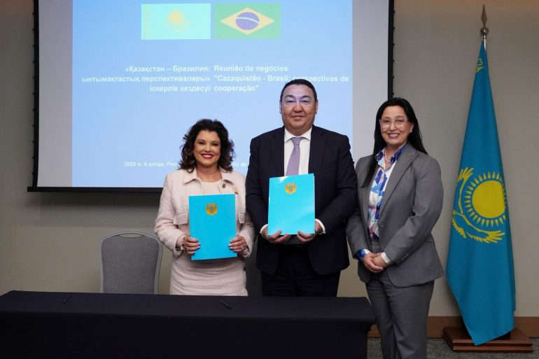 governo-de-santa-catarina-firma-pacto-com-regiao-do-cazaquistao-para-impulsionar-negocios-e-inovacao