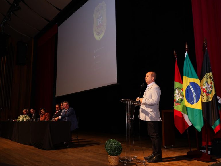 jorginho-mello-autoriza-novo-concurso-publico-para-a-policia-civil-com-300-vagas-em-santa-catarina