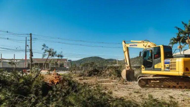 nova-rotatoria-altera-transito-no-bairro-forquilhas-em-sao-jose
