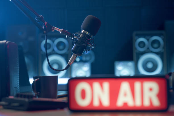 o-papel-do-radio-em-tempos-de-redes-sociais-e-inteligencia-artificial