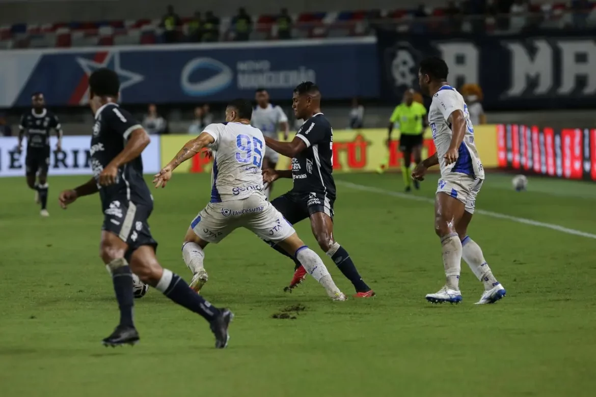 Derrota do Avaí para o Remo com erro de arbitragem e queda na tabela da Série B