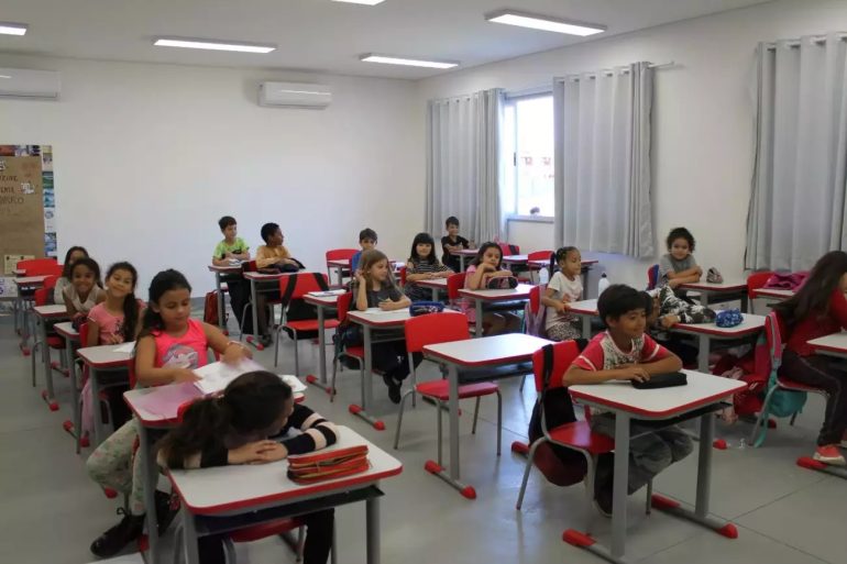 Estudantes da rede pública da Capital voltam às aulas na próxima segunda-feira