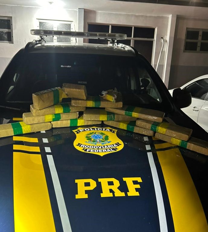 Homem é preso com 11 quilos de maconha após perseguição de 24 km na BR-101, em Penha
