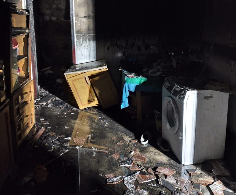 Fogo atinge casa em Biguaçu e mobiliza Corpo de Bombeiros; ninguém ficou ferido