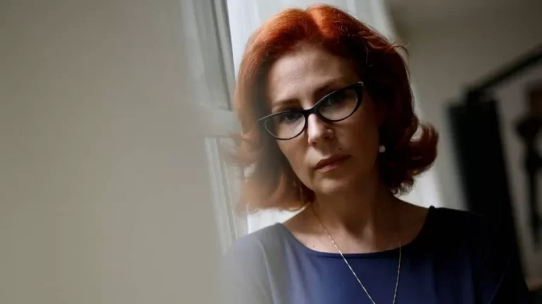 justica-da-italia-mantem-carla-zambelli-presa-durante-processo-de-extradicao