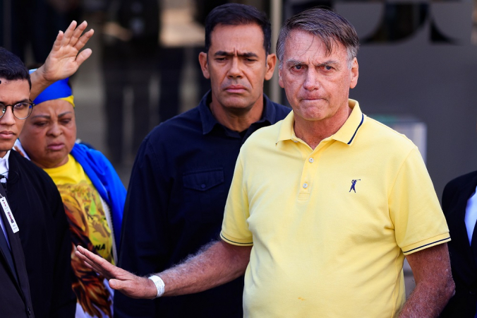 pf-acusa-bolsonaro-de-violar-restricoes-do-stf-com-mais-de-300-mensagens-e-articulacao-em-milicias-digitais