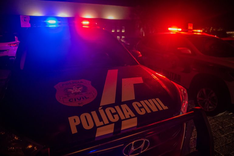 policia-civil-investiga-morte-de-policial-militar-e-esposa-em-motel-de-sao-jose