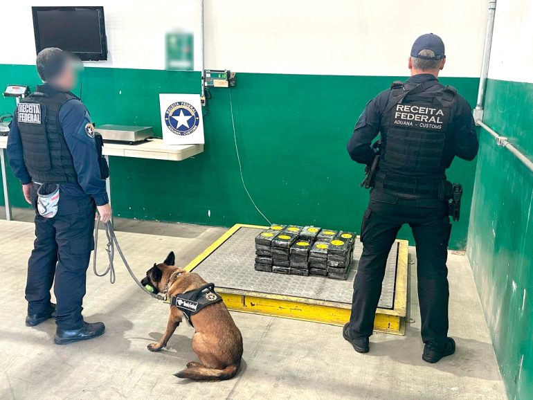 receita-federal-apreende-61-kg-de-cocaina-no-porto-de-itapoa