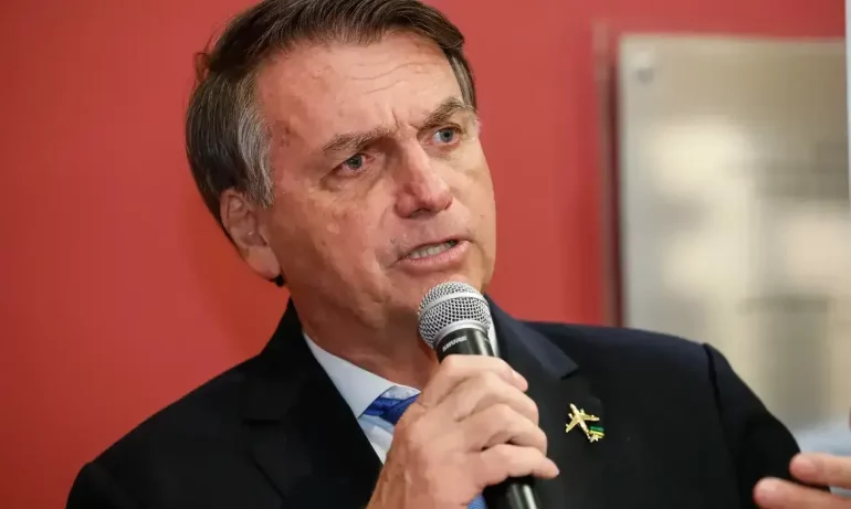 supremo-aciona-procuradoria-geral-sobre-defesa-de-bolsonaro-em-descumprimento-de-cautelares
