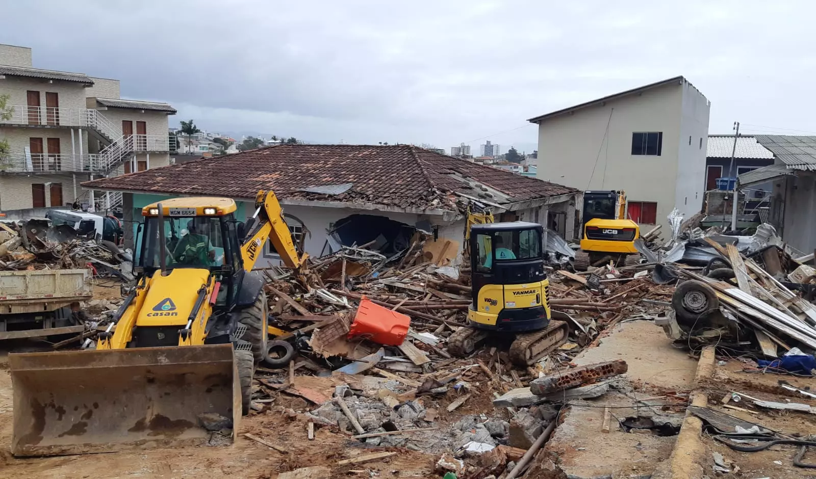 ou-aceita-ou-nao-recebe-nada-vitimas-de-rompimento-acusam-casan-de-coacao-em-acordos-de-indenizacao